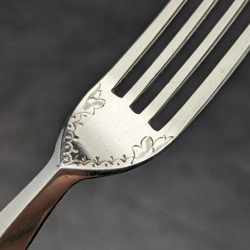 1868 British antique silver plate cutlery set 6x2 in mahogany case